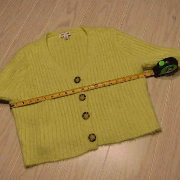 Buy 1 sweater, Get 2 Free!!! Womens Fuzzy V-neck Cardigan Sweater Size M - Picture 4 of 6